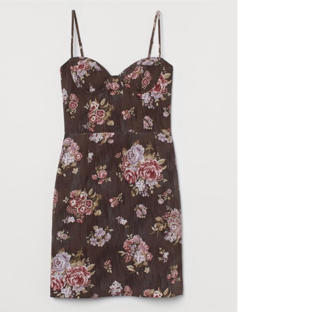 Brown floral mini with - M